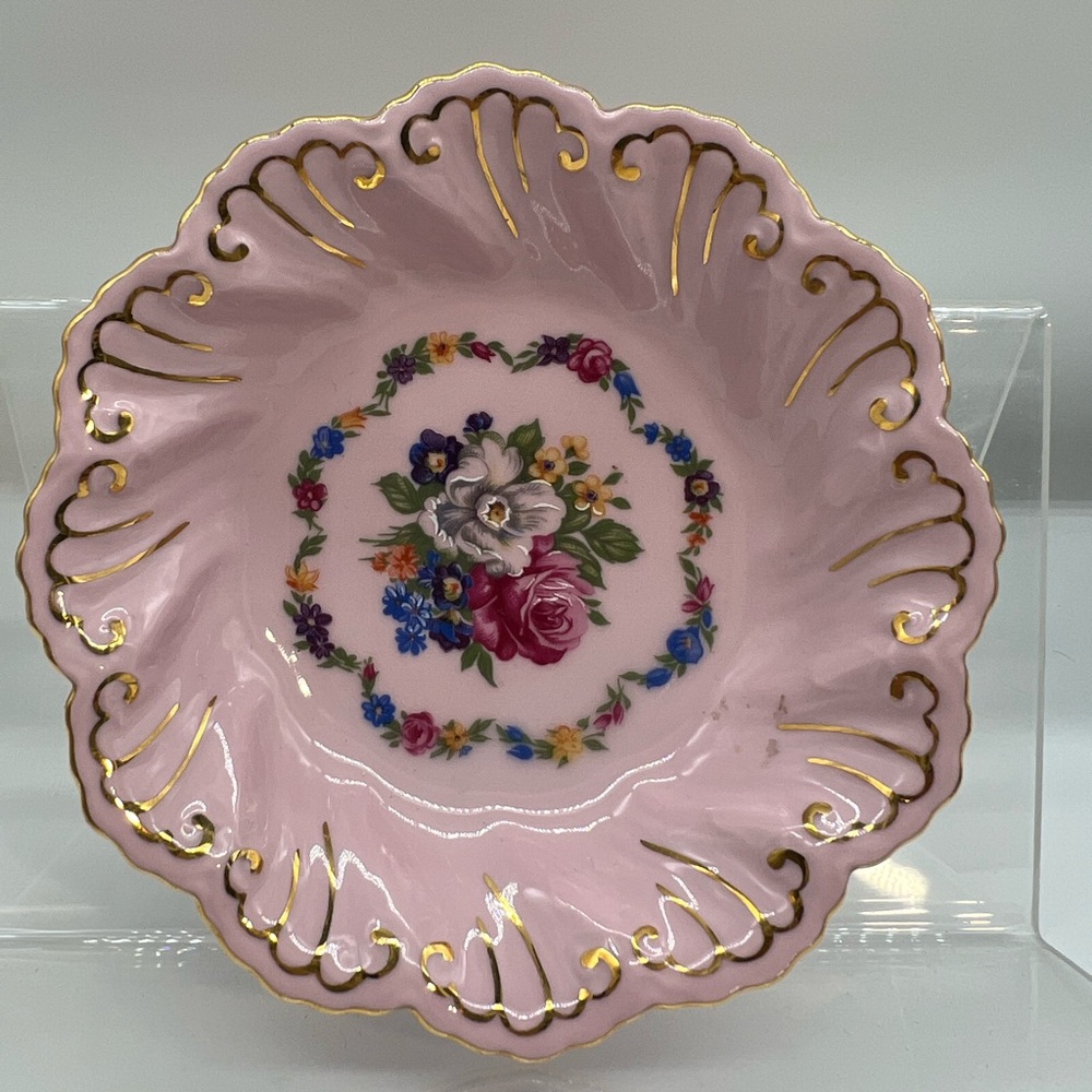 Vintage Leander 1946 RGK Pink Porcelain Ring Dish W/Flowers 14 Karat Gold Accent